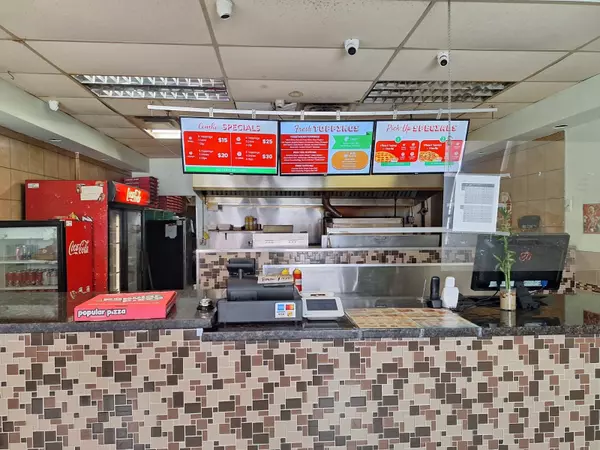 Mississauga, ON L5L 1W8,3200 Erin Mills Pkwy #12
