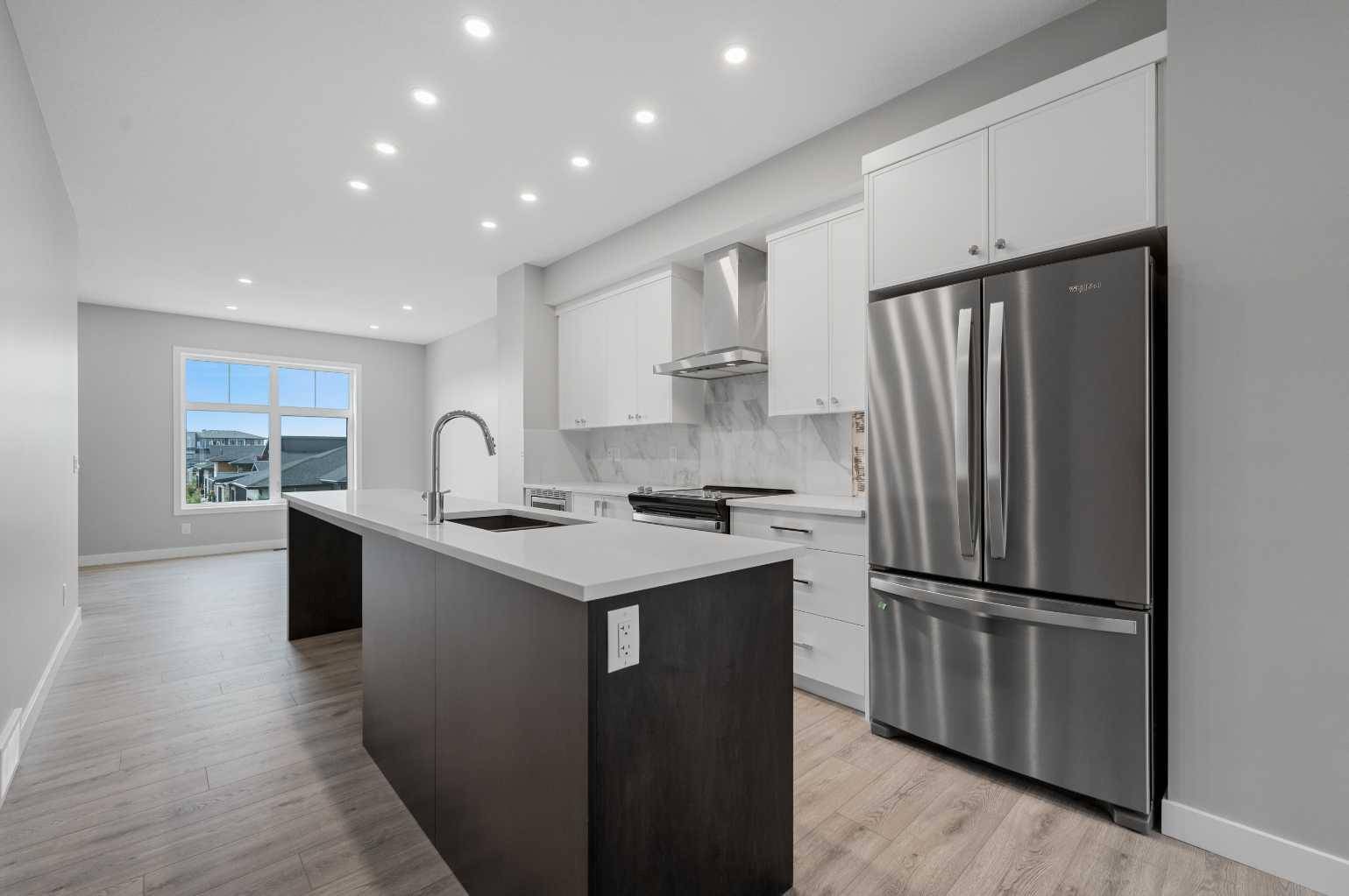 Calgary, AB T3M 3Y3,607 Mahogany RD SE