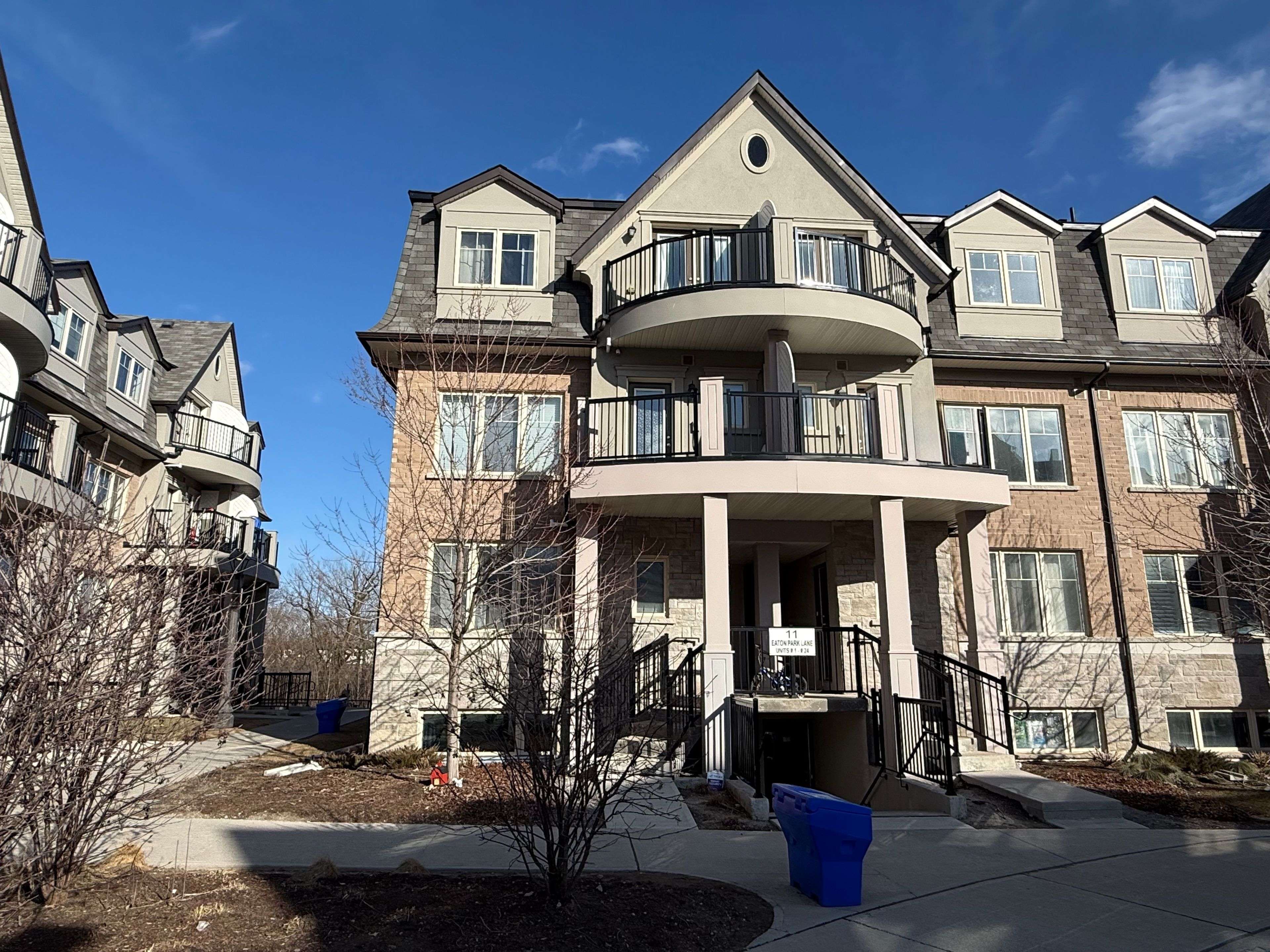 11 Eaton Park LN #3,  Toronto E05,  ON M1W 0A5