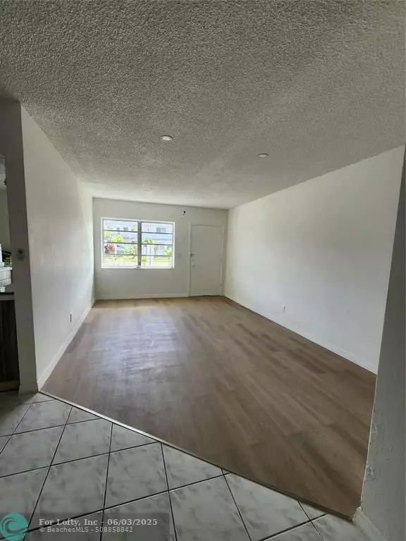 Miami Gardens, FL 33169,55 NW 204th St #B5