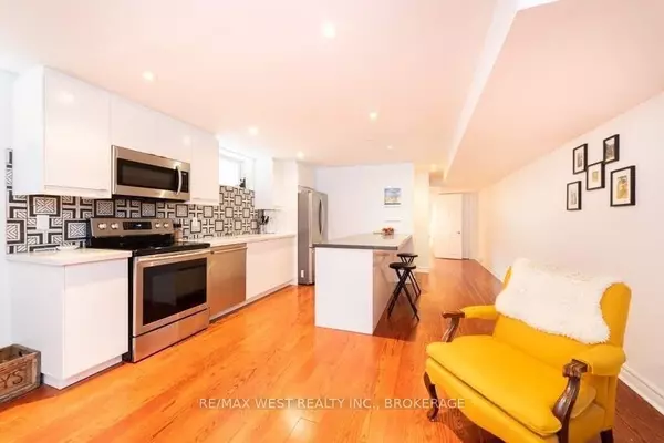 Toronto W02, ON M6S 3C2,629 Beresford AVE #Lower