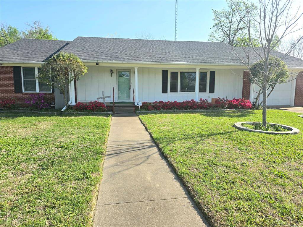 Van, TX 75790,604 E PENNSYLVANIA