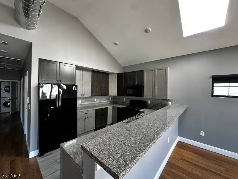 Newark City, NJ 07104,10 Ruby Pl
