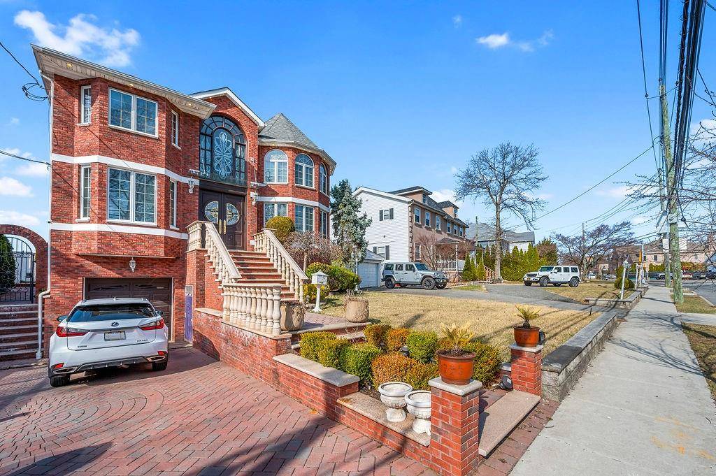 Staten  Island, NY 10312,5125 Amboy RD