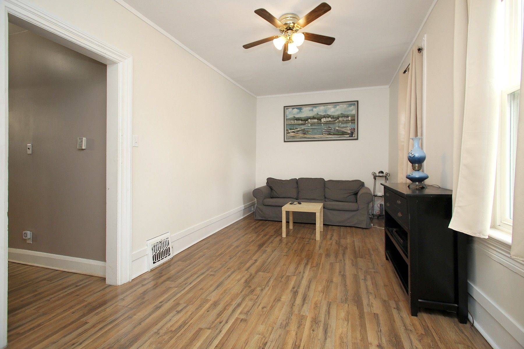Oshawa, ON L1H 4N7,217 Celina ST