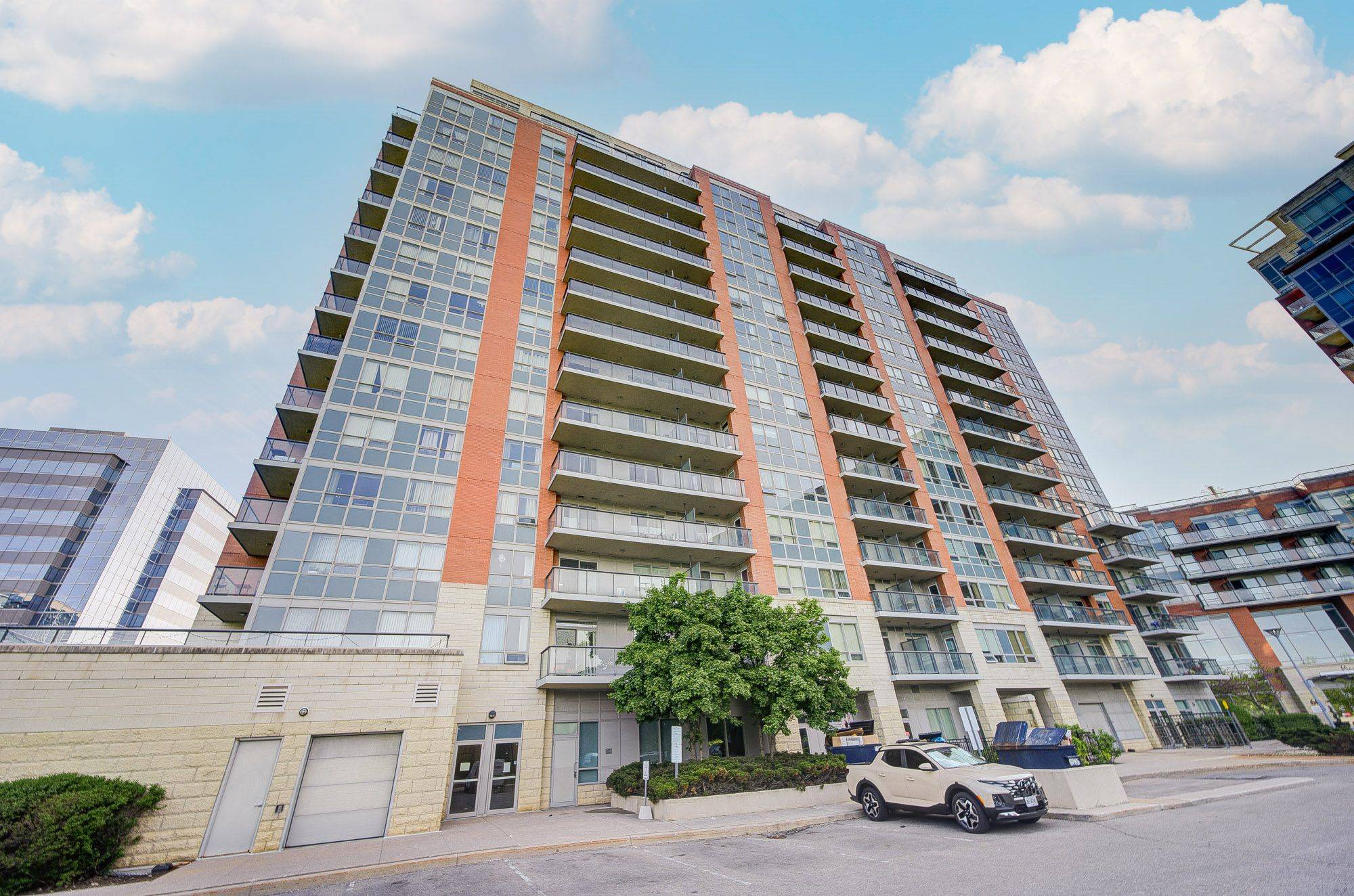Markham, ON L6G 0C5,60 South Town Centre BLVD #520