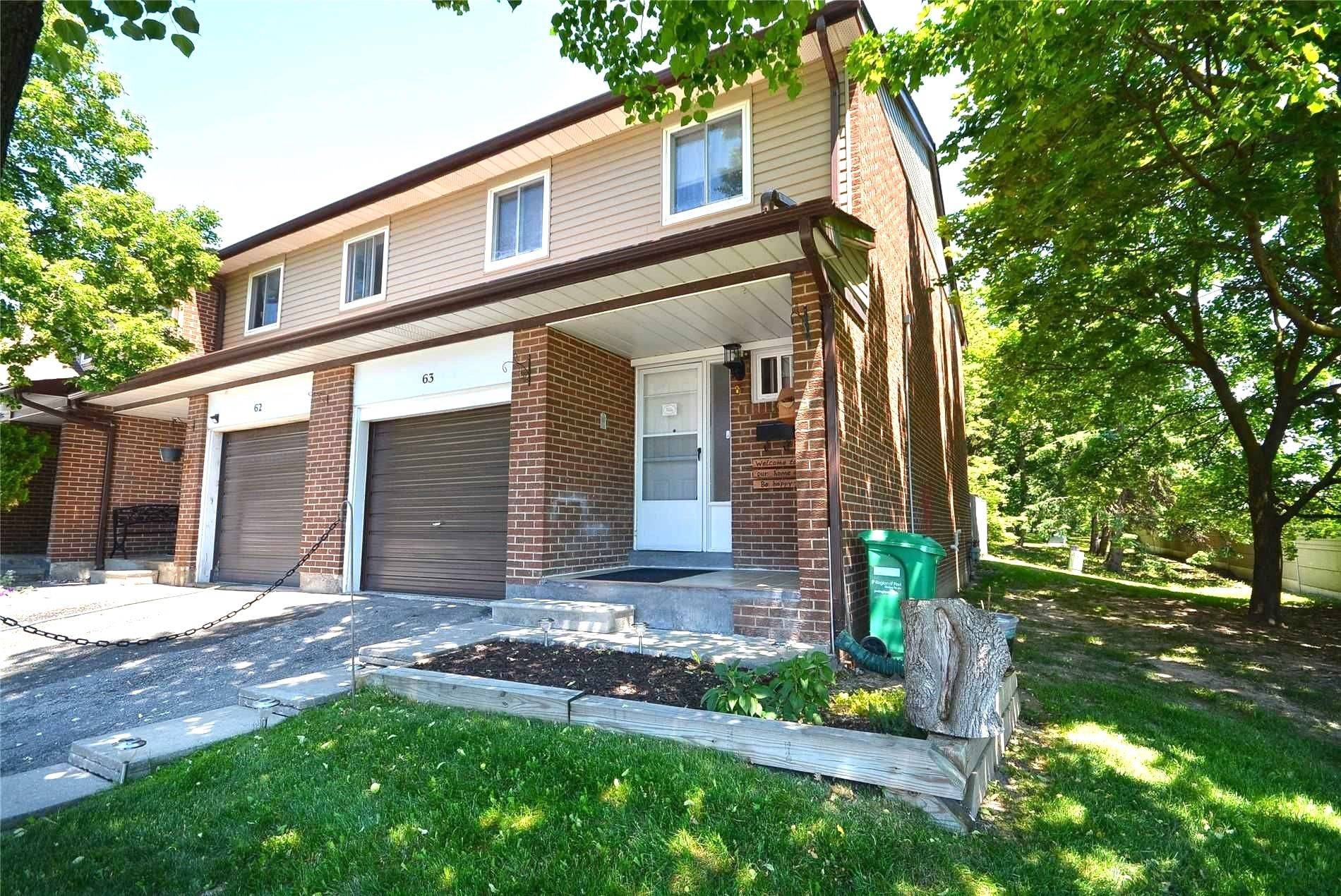 Mississauga, ON L5C 2V7,3025 Cedarglen Gate #63