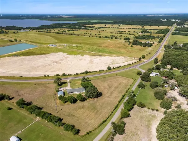 Quinlan, TX 75474,951 County Road 3526