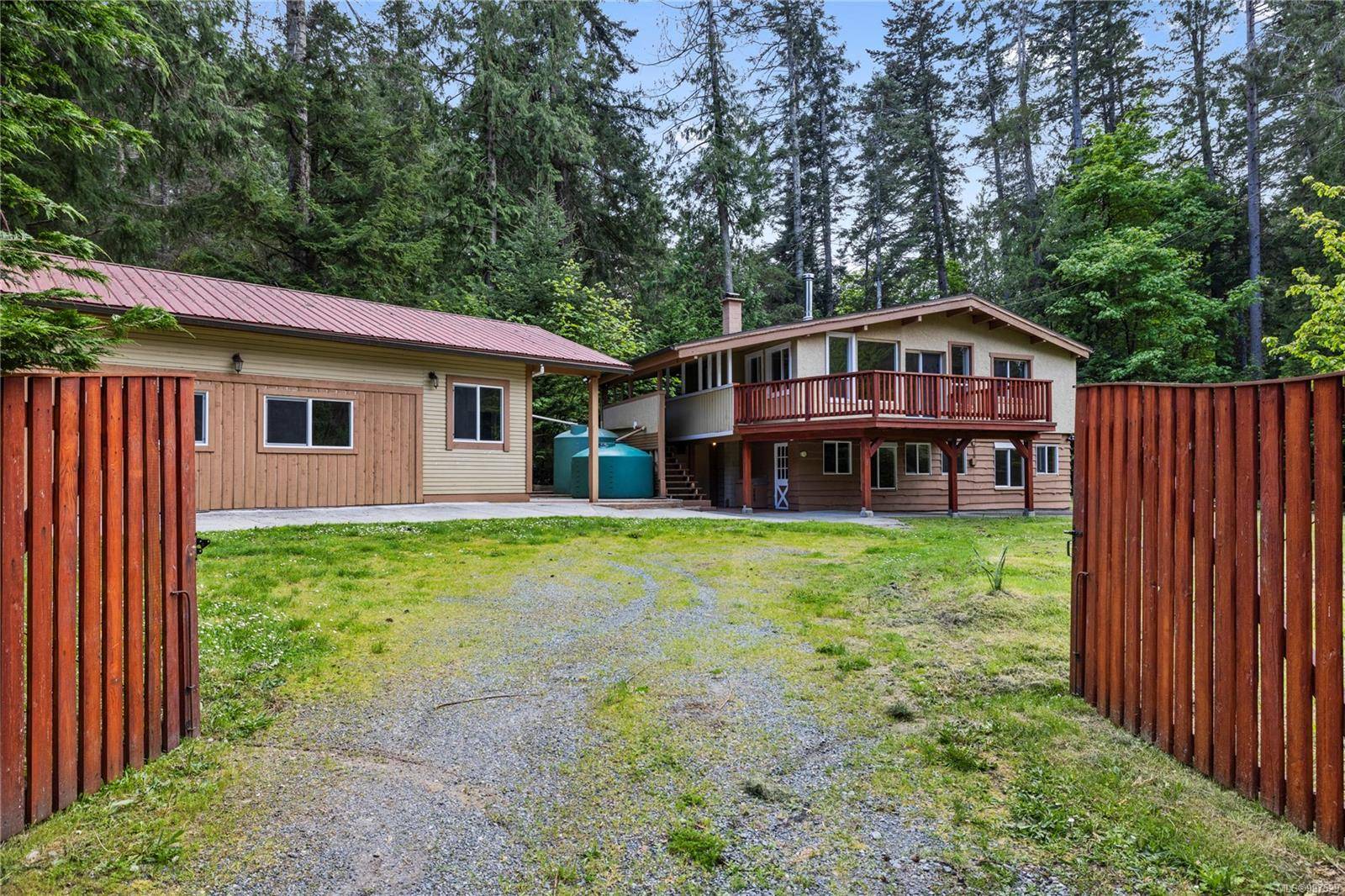 Gabriola Island, BC V0R 1X1,255 Ricardo Rd