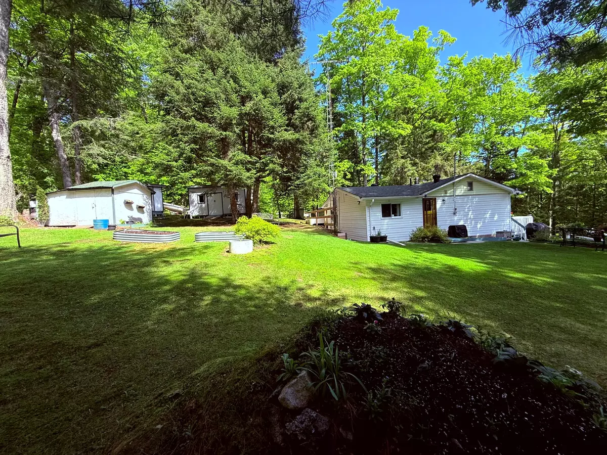 Highlands East, ON K0L 3C0,1039 Grace River RD