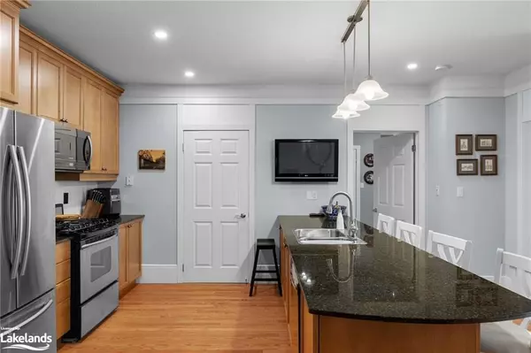 Orillia, ON L3V 1T1,140 CEDAR ISLAND RD #104