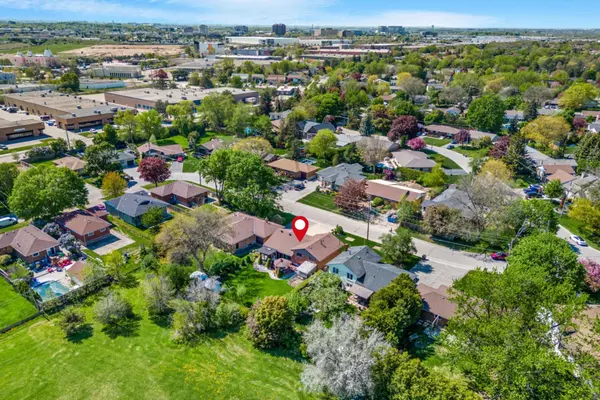Mississauga, ON L5N 1B7,62 Swanhurst BLVD