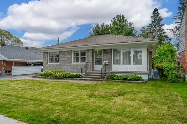 Elmvale Acres And Area, ON K1G 1V2,888 Chapman BLVD