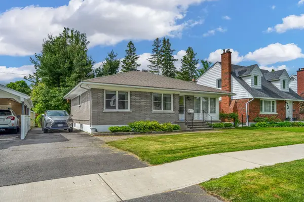 Elmvale Acres And Area, ON K1G 1V2,888 Chapman BLVD