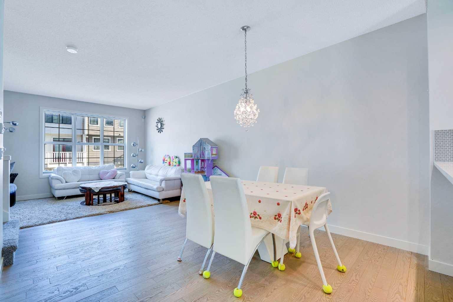 Calgary, AB T3R 0X1,77 Sherwood ROW Northwest