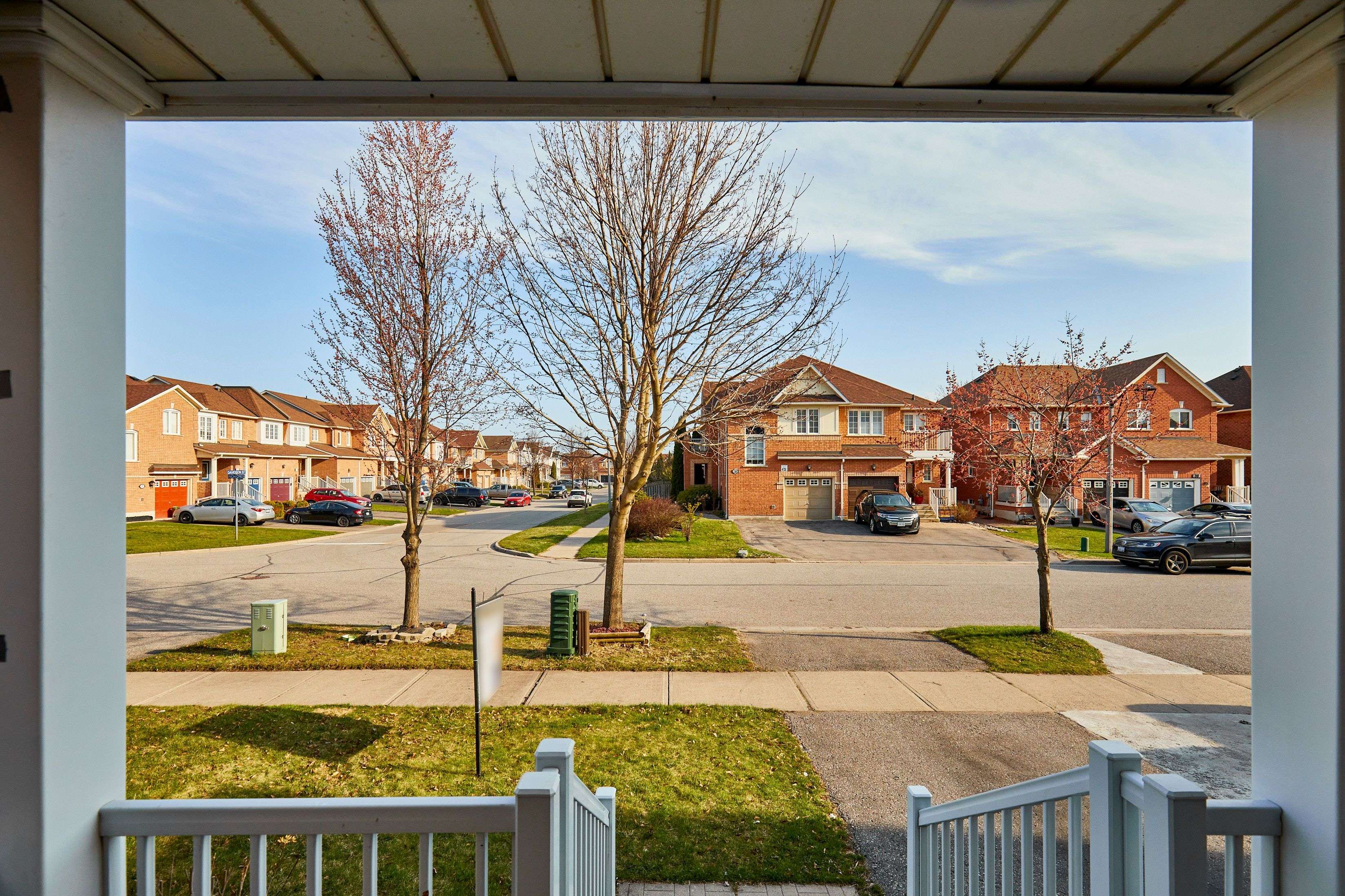 Whitby, ON L1P 1V6,73 Rich CRES