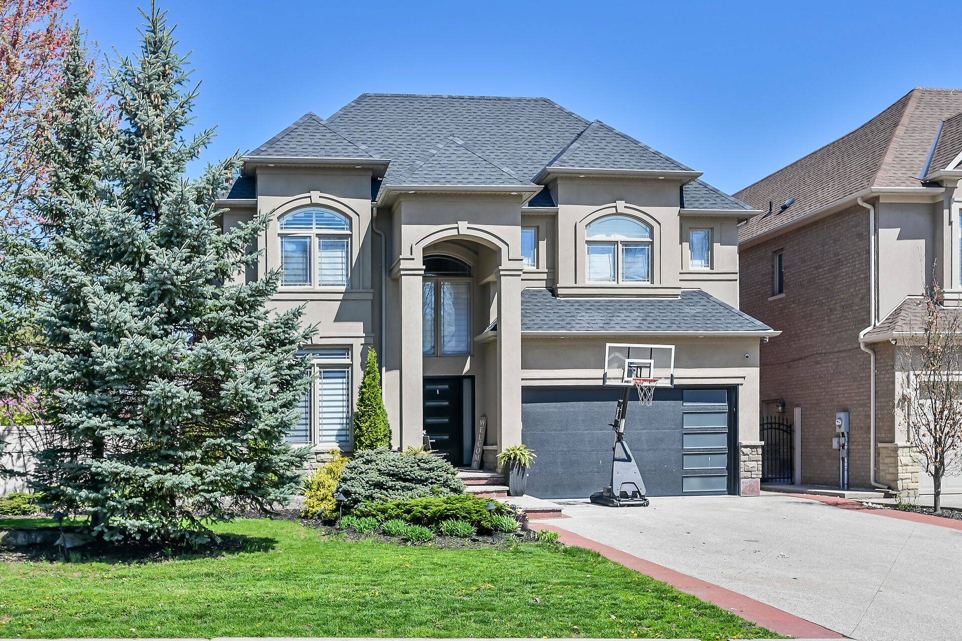 Hamilton, ON L9K 1T3,137 Diiorio CIR