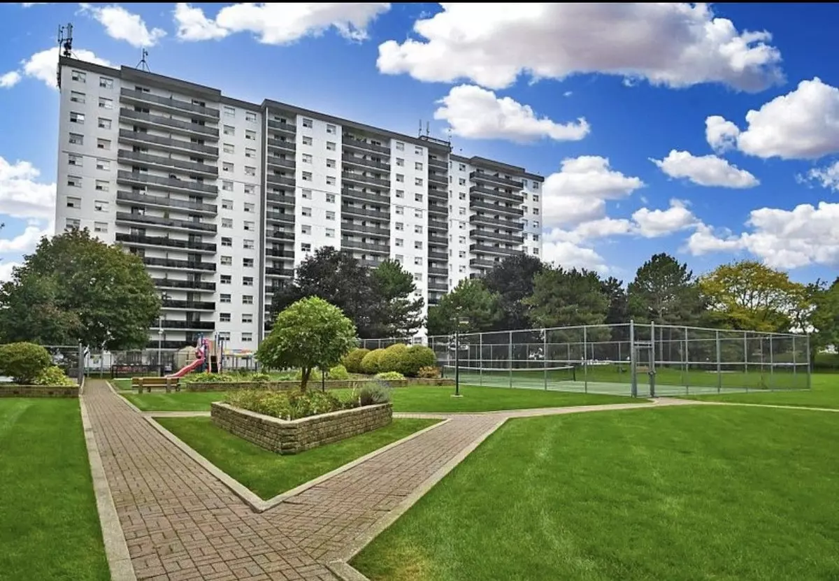 Mississauga, ON L5G 4N3,1100 Caven ST #1110