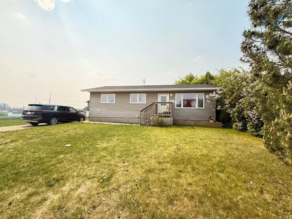 Maidstone, SK S0M 1M0,407 Pine AVE