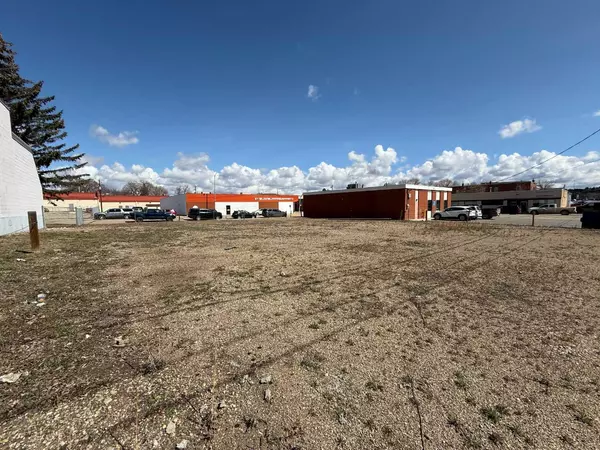 Ponoka, AB T4J 1N5,5103 50 AVE