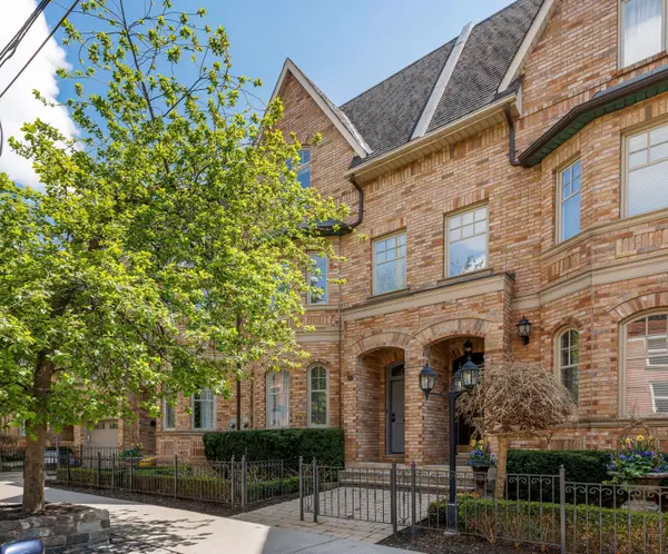 33 Webster AVE, Toronto C02, ON M5R 1N6
