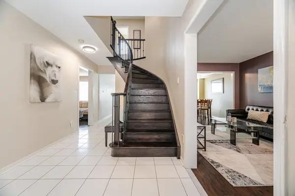 Mississauga, ON L5V 1S4,5220 Buttermill CT