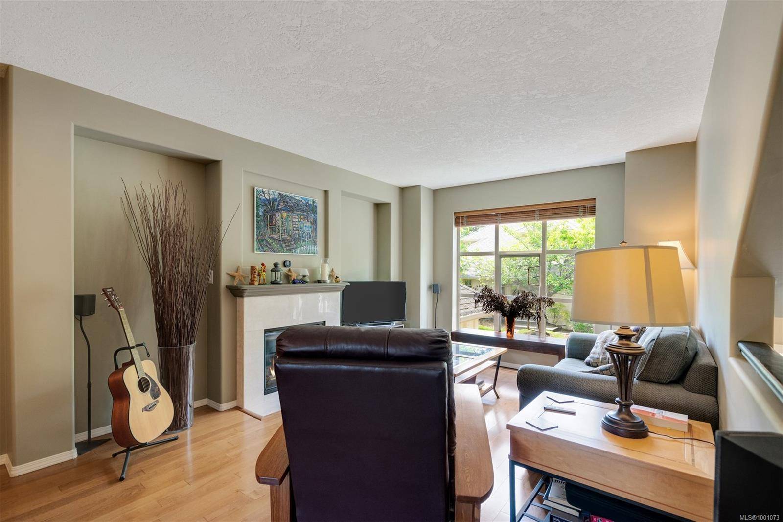 Saanich, BC V8Z 7J1,510 Marsett Pl #102