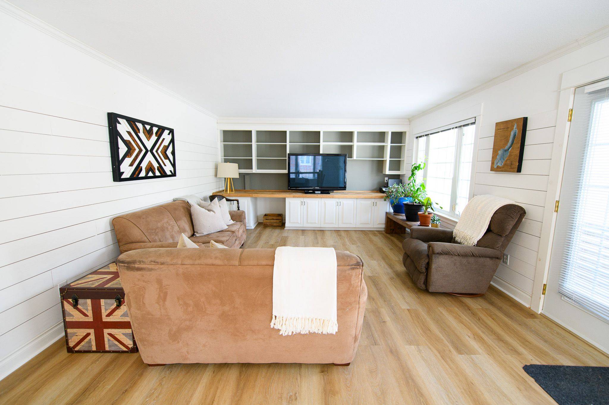 Collingwood, ON L9Y 3T6,293 Napier ST