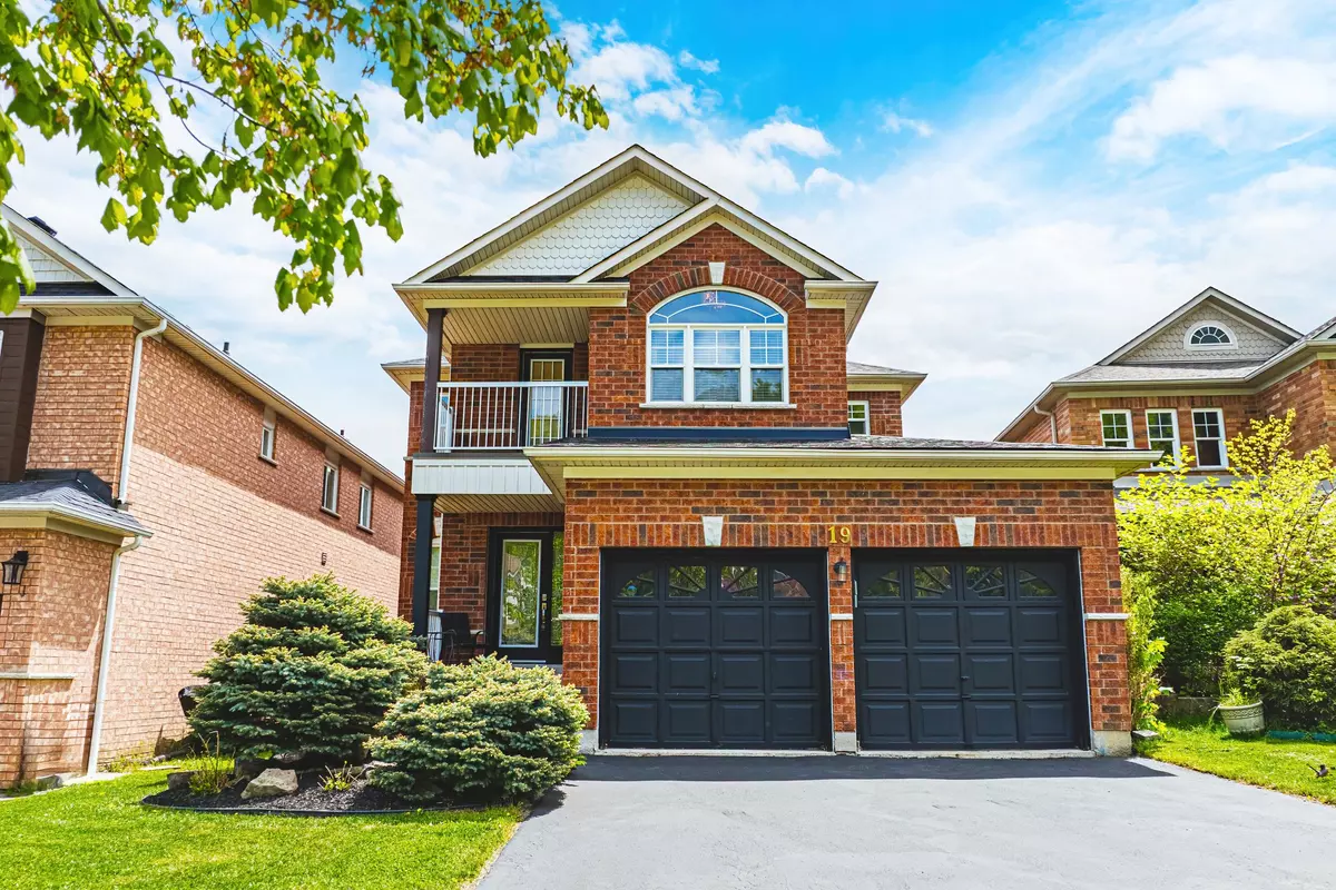 Hamilton, ON L9H 7S1,19 Gwyn CT