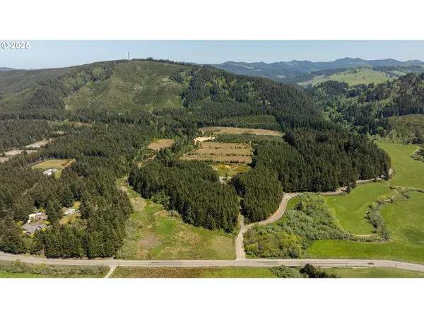 87503 UPPER FOURMILE LN, Bandon, OR 97411