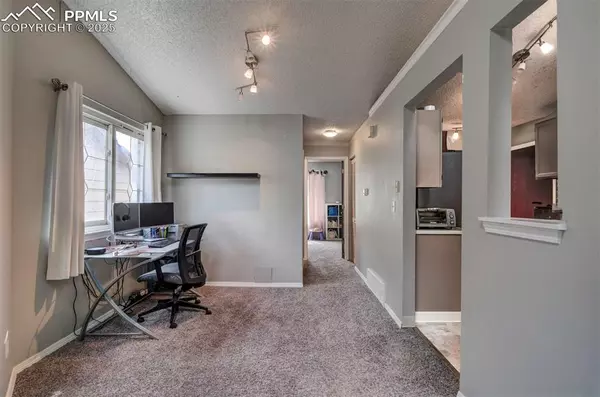 Colorado Springs, CO 80915,2375 Ambleside DR