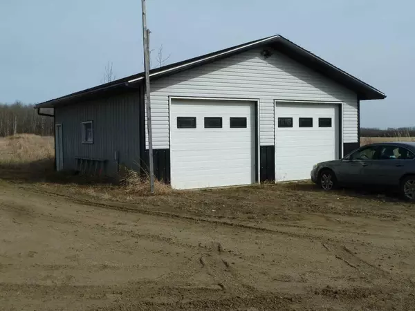 Lac La Biche, AB T0A2C0,66473 RR 151 Range