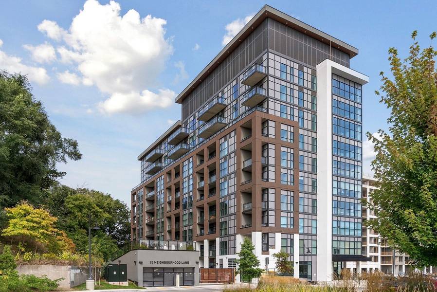 25 Neighbourhood LN #510, Toronto W07, ON M9Y 0C4