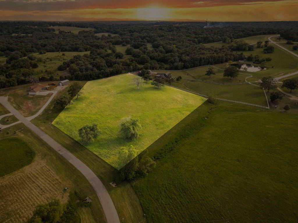 Athens, TX 75752,302/303 Lago Vista Drive