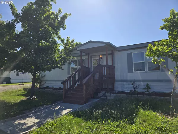 110 WILLAMINA LN #110, Roseburg, OR 97470