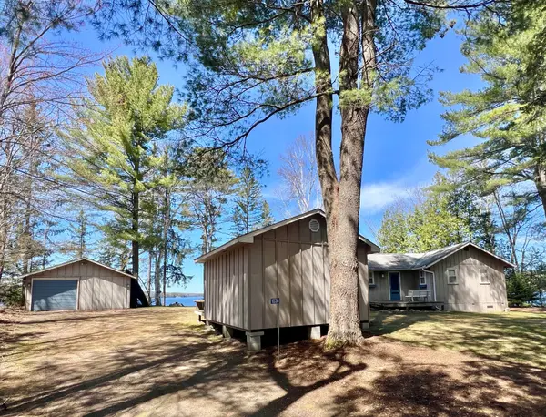 Algonquin Highlands, ON K0M 2K0,1036 Abbey LN