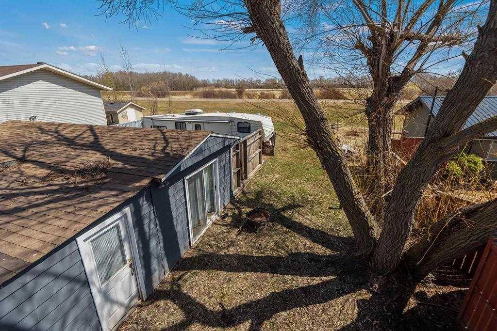 Sylvan Lake, AB T4S 1R9,17 Jarvis Bay DR