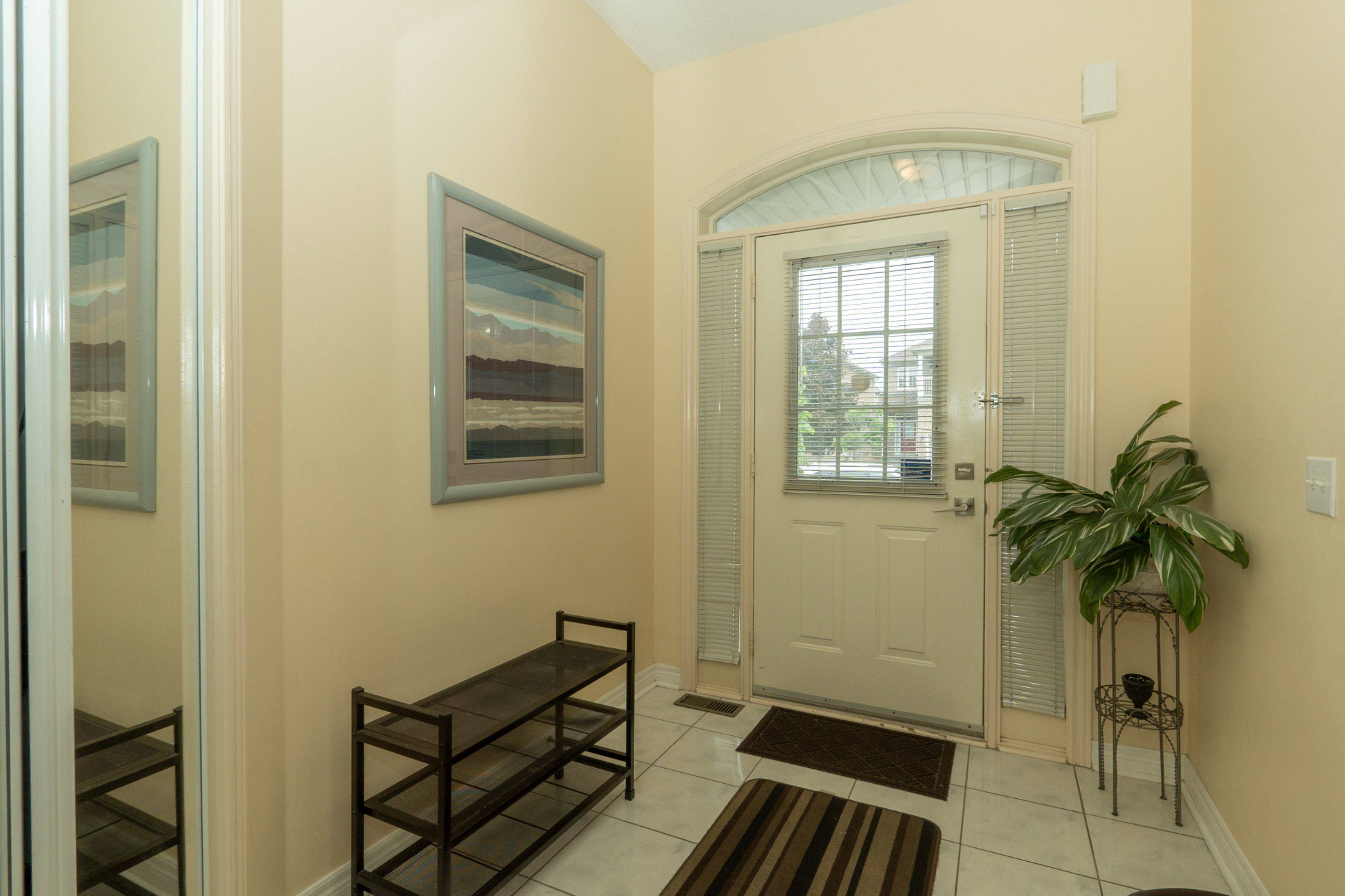 Mississauga, ON L5M 7E4,5636 Raleigh ST