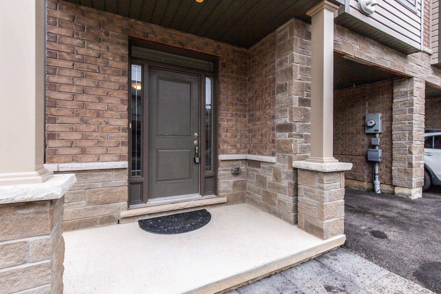 Hamilton, ON L8E 0K6,27 Rachel DR #31