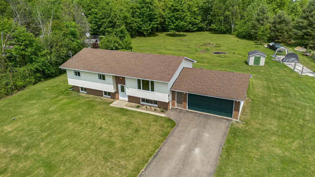 Rideau Lakes, ON K0G 1L0,187 Anglican Church RD