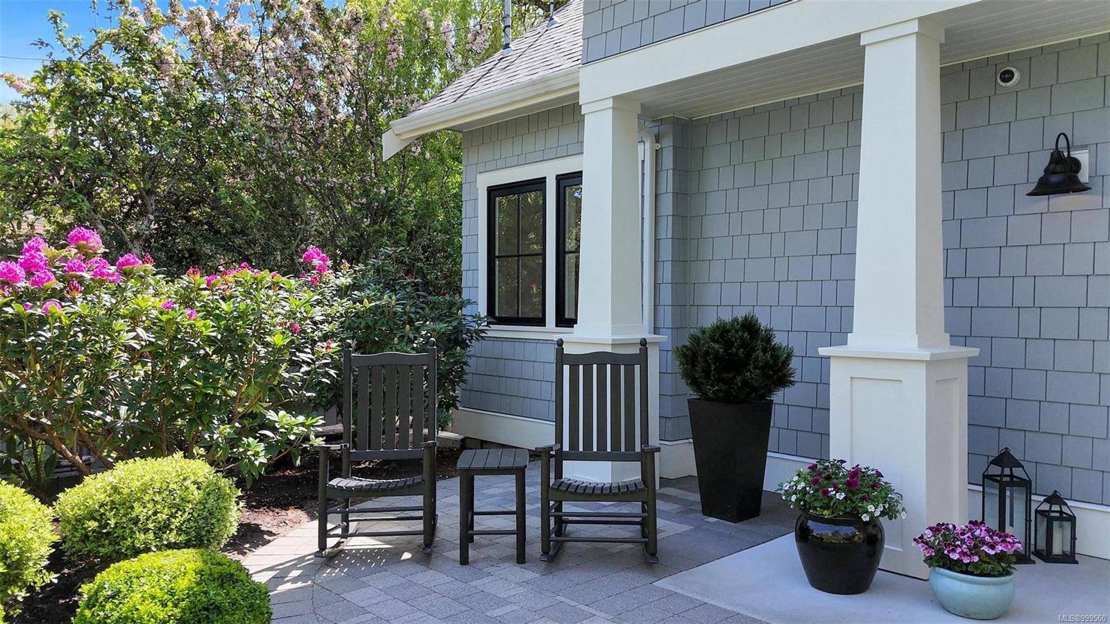 Saanich, BC V8Y 1G1,1105 Darcy Lane