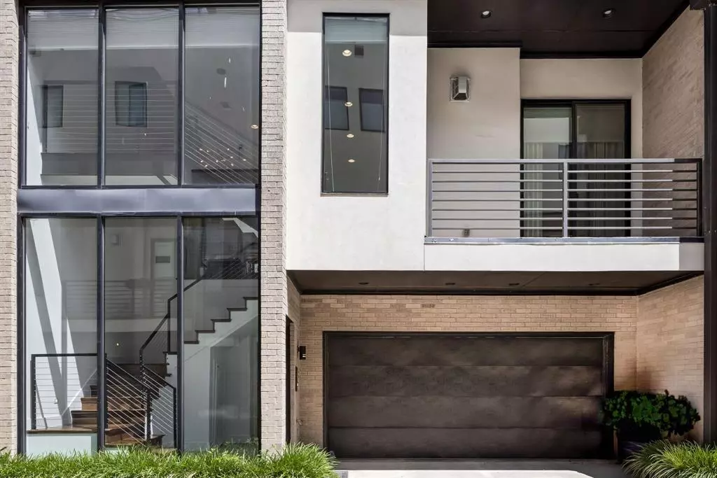 Dallas, TX 75206,1851 Summit Avenue #3