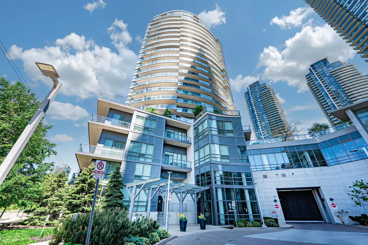 Toronto W06, ON M8V 0A9,15 Legion RD #2102