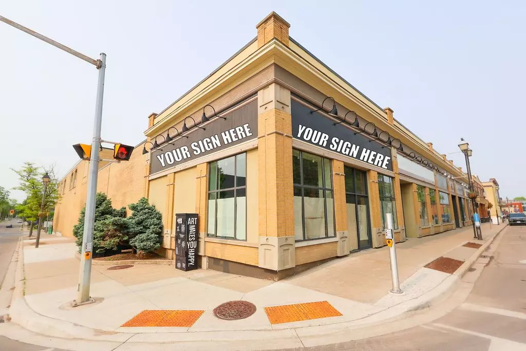 Stratford, ON N5A 3K2,73 ALBERT ST