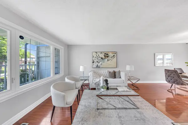 Toronto E04, ON M1P 1R4,154 Vauxhall DR