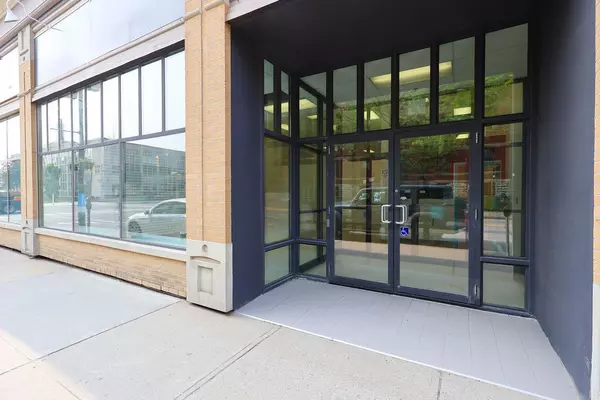 Stratford, ON N5A 3K2,65 ALBERT ST #B