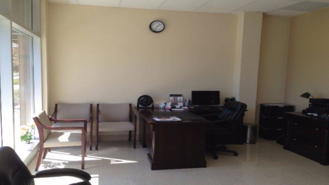 Markham, ON L3S 0B5,30 New Delhi DR #105