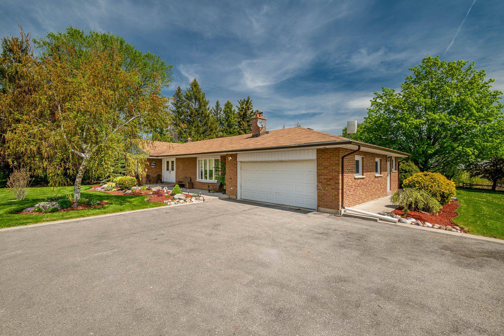 Caledon, ON L7E 0Z6,12591 Humber Station RD