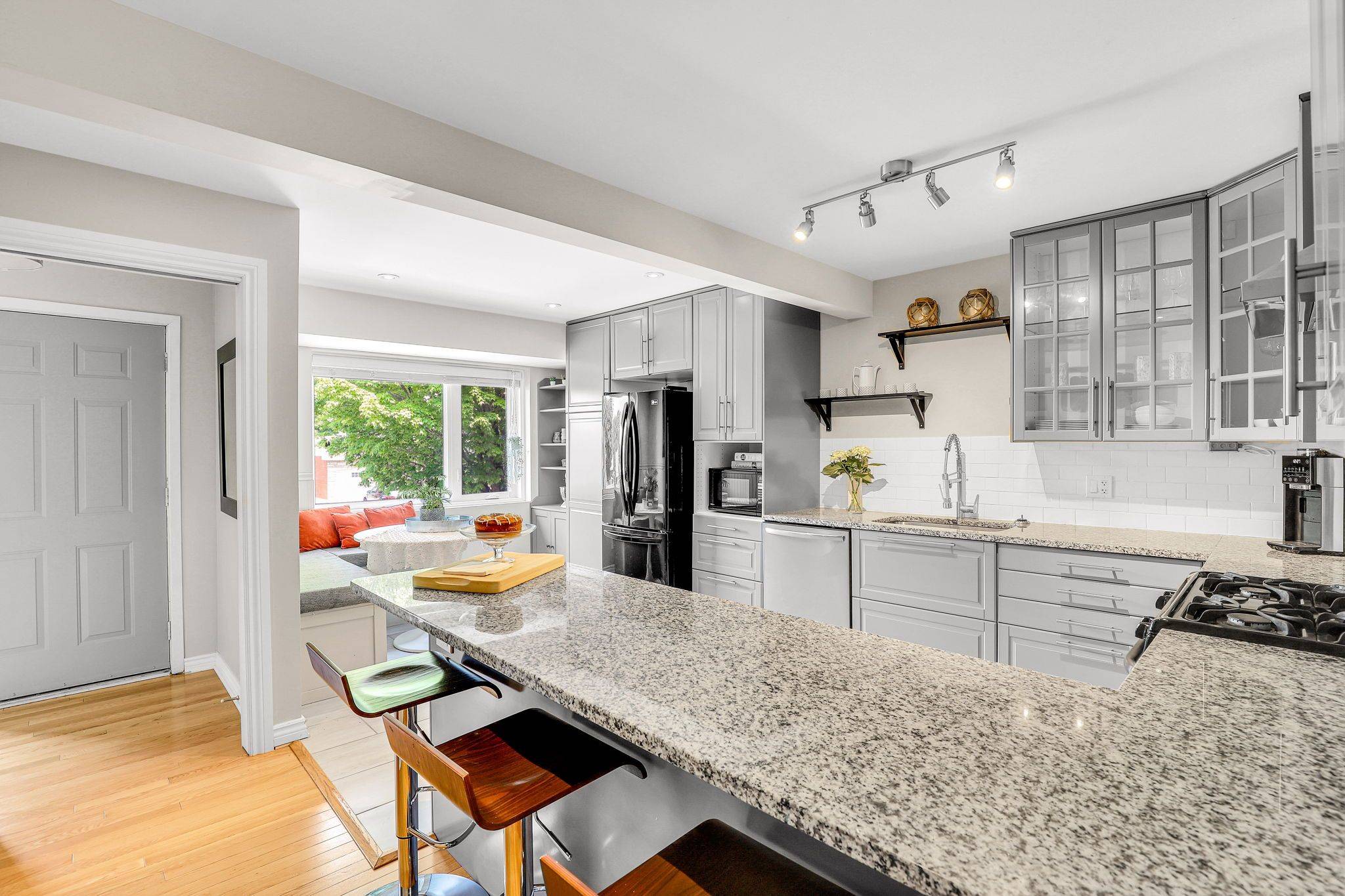 Woodroffe, ON K2B 7C2,2298 Walsh AVE