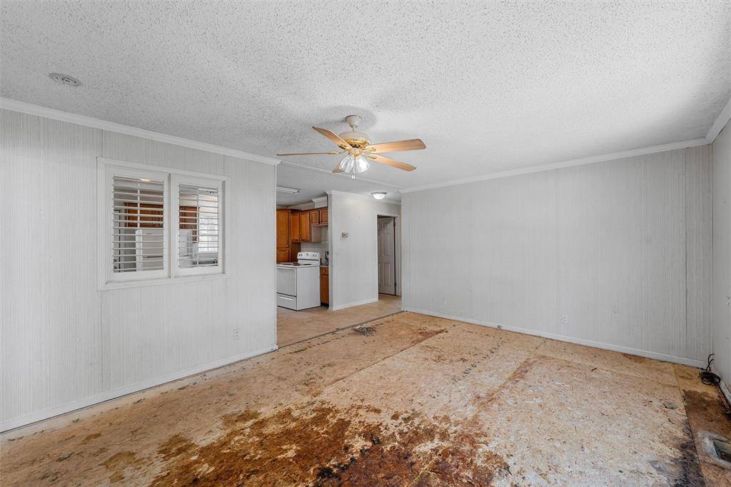 Elm Mott, TX 76640,1088 Kelinske Road